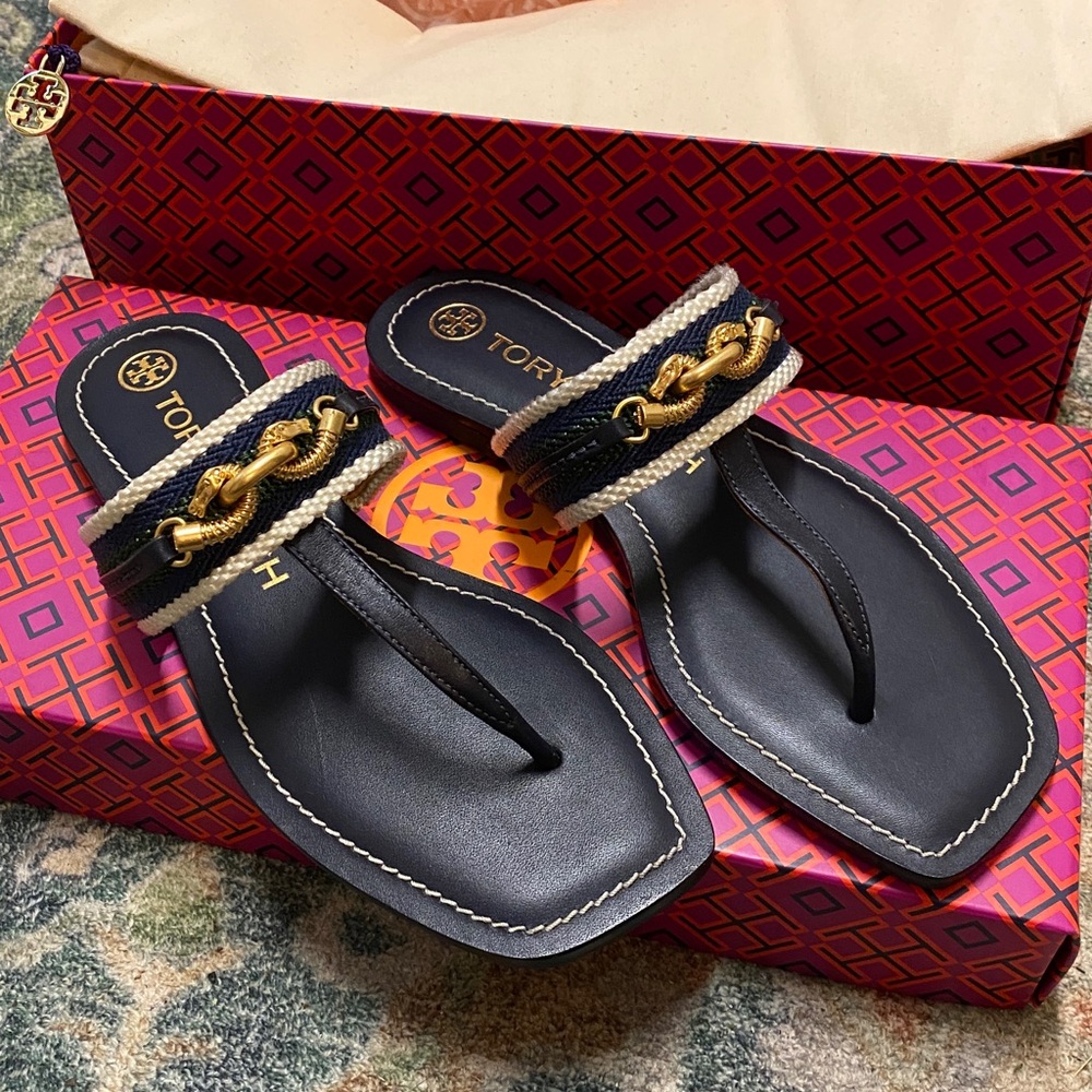 Tory Burch Flat Jessa Thong Sandal NIB Size 5 Perfect Navy Calf Leather